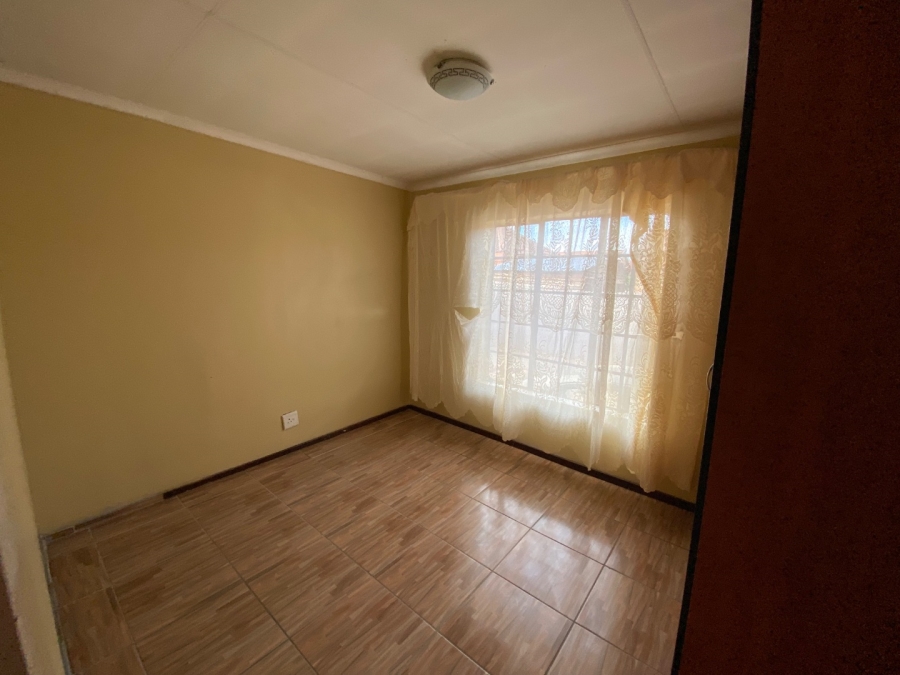 3 Bedroom Property for Sale in Vista Park Free State